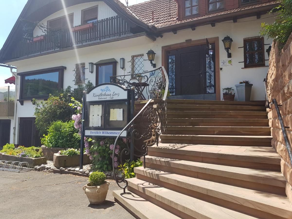 Kuenstlerhaus Lenz Bed and Breakfast Gladenbach Eksteriør billede