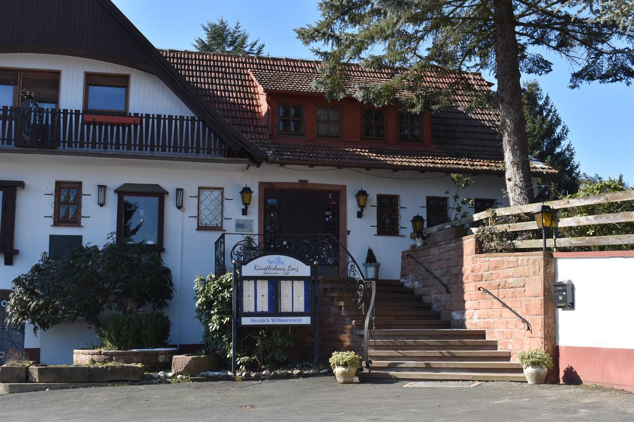 Kuenstlerhaus Lenz Bed and Breakfast Gladenbach Eksteriør billede